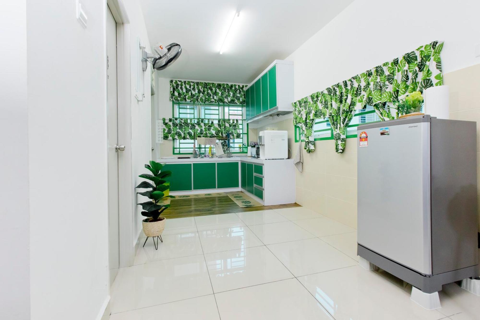 Villa Desaru 16Pax Family With Private Mini Pool & Jacuzzi à Kota Tinggi Extérieur photo