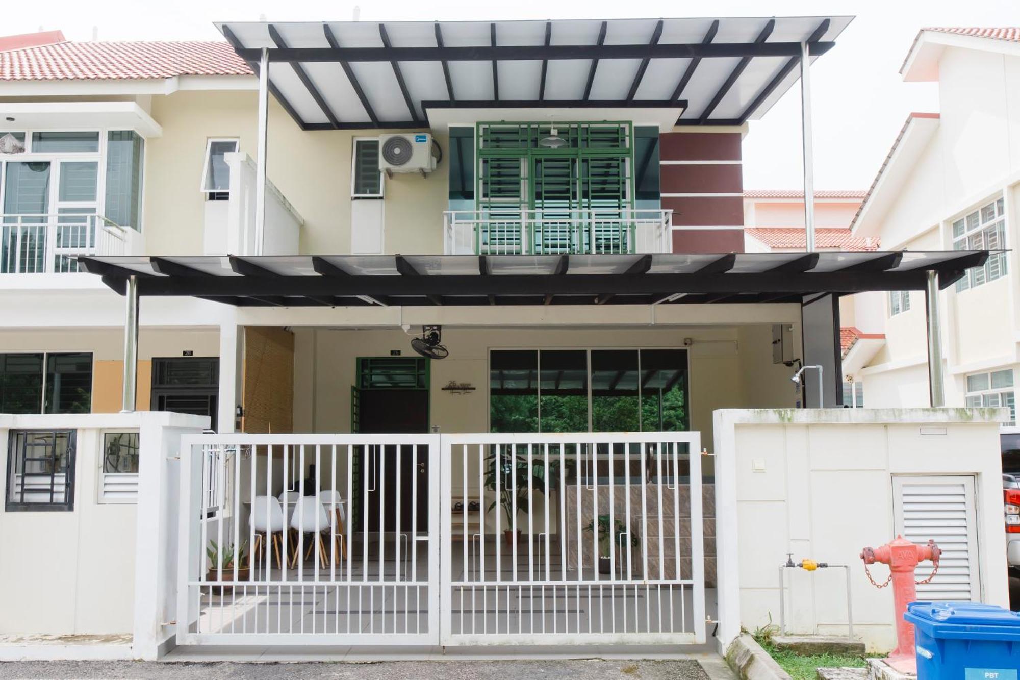 Villa Desaru 16Pax Family With Private Mini Pool & Jacuzzi à Kota Tinggi Extérieur photo